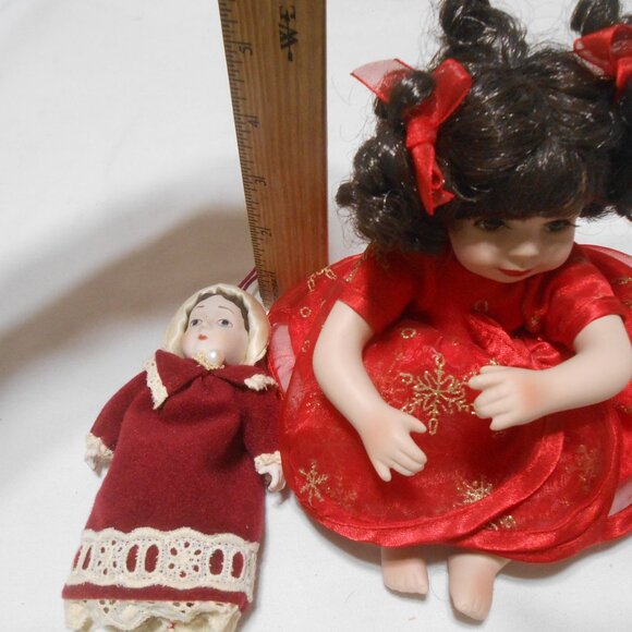 VTG MARIE OSMOND PORCELAIN BABY DOLL & HALLMARK HANGING PORCELAIN ORNAMENT 1983 - Picture 7 of 9